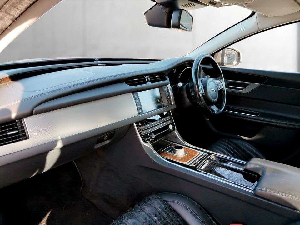 2016 JAGUAR XF 2016 JAGUAR XF