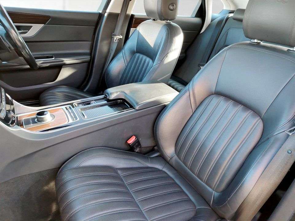 2016 JAGUAR XF 2016 JAGUAR XF