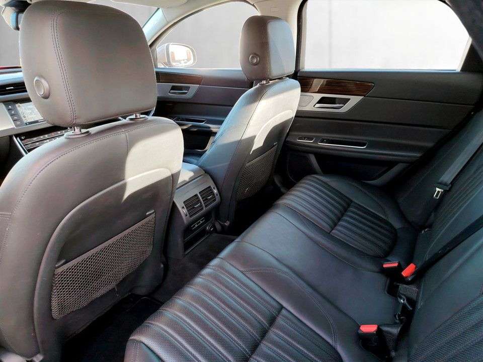 2016 JAGUAR XF 2016 JAGUAR XF