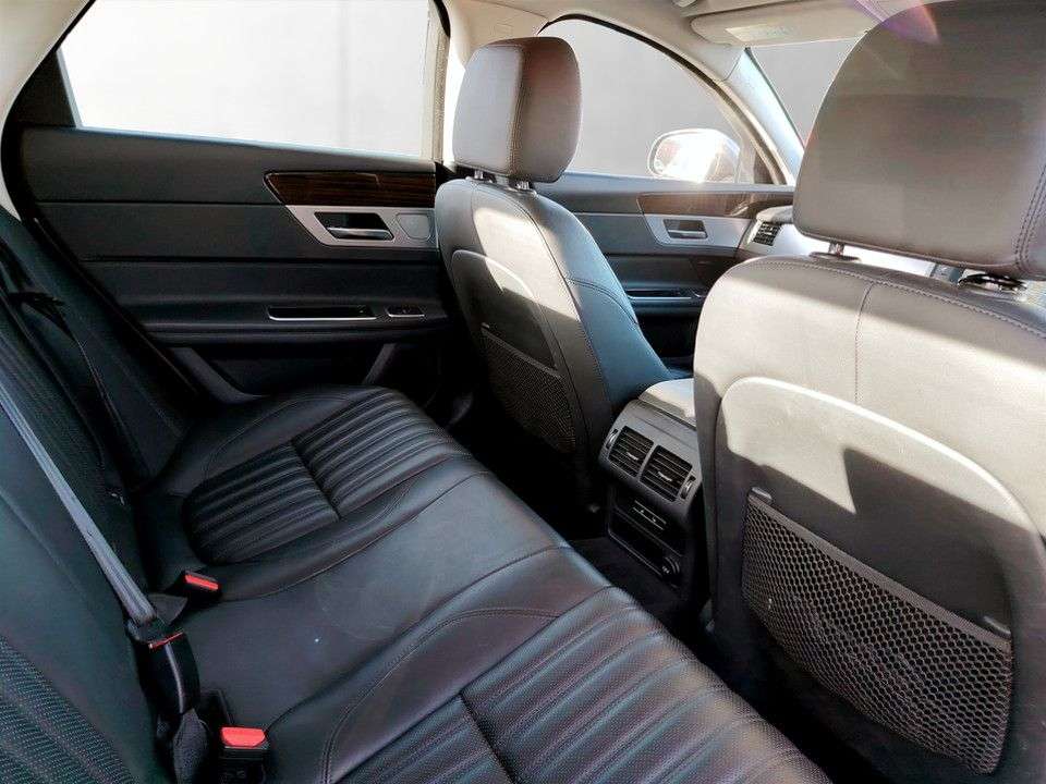 2016 JAGUAR XF 2016 JAGUAR XF