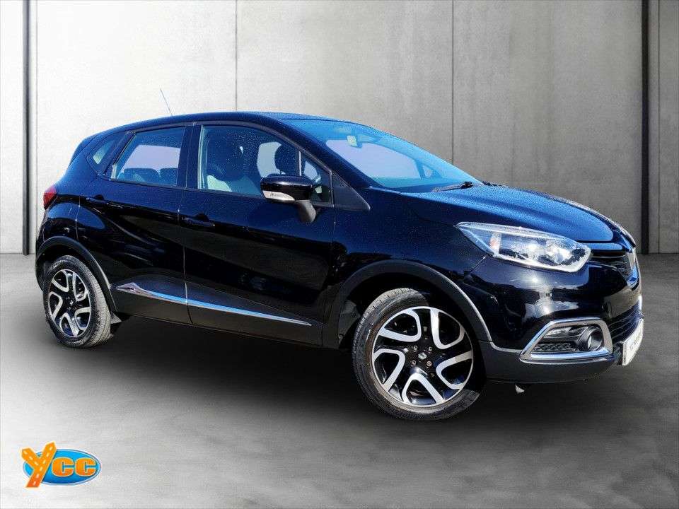 A 2013 RENAULT CAPTUR 0.9 TCe ENERGY Dynamique MediaNav SUV 5dr Petrol Manual Euro 5 (s/s) (90 ps A 2013 RENAULT CAPTUR 0.9 TCe ENERGY Dynamique MediaNav SUV 5dr Petrol Manual Euro 5 (s/s) (90 ps