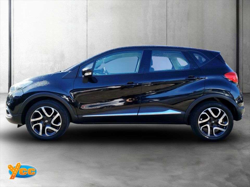 A 2013 RENAULT CAPTUR 0.9 TCe ENERGY Dynamique MediaNav SUV 5dr Petrol Manual Euro 5 (s/s) (90 ps A 2013 RENAULT CAPTUR 0.9 TCe ENERGY Dynamique MediaNav SUV 5dr Petrol Manual Euro 5 (s/s) (90 ps