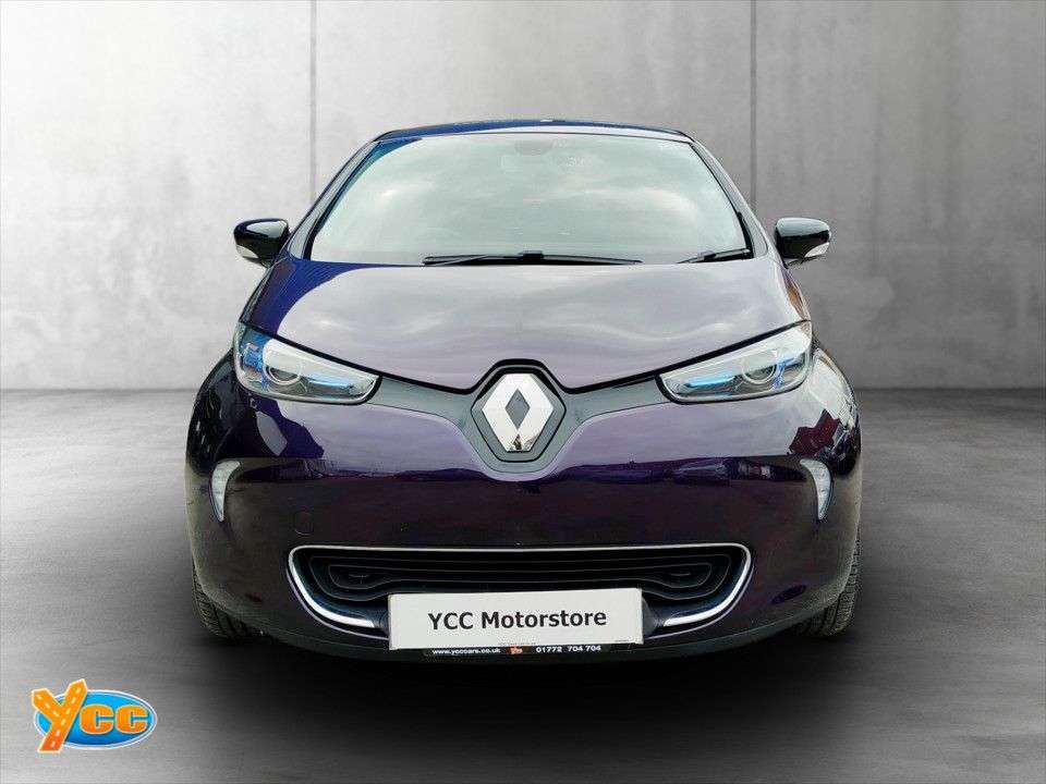 A 2018 RENAULT ZOE R110 41kWh Dynamique Nav Hatchback 5dr Electric Auto BATTERY OWNED (107 bhp A 2018 RENAULT ZOE R110 41kWh Dynamique Nav Hatchback 5dr Electric Auto BATTERY OWNED (107 bhp