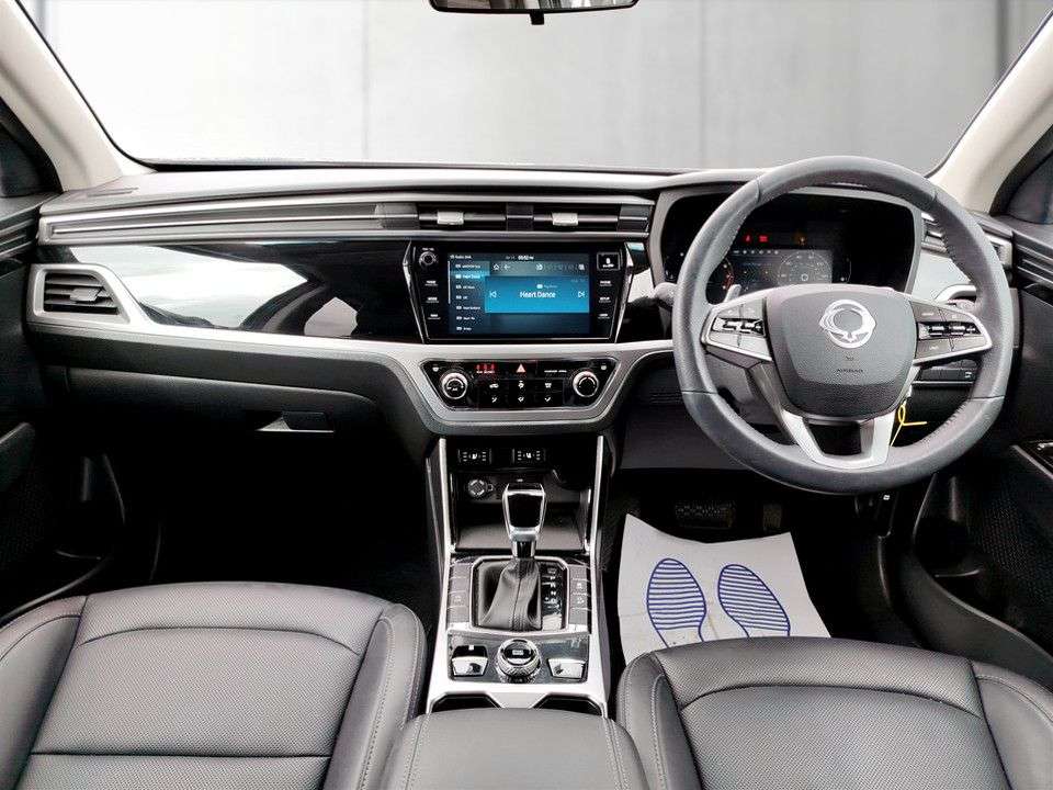 2025 KGM KORANDO 2025 KGM KORANDO