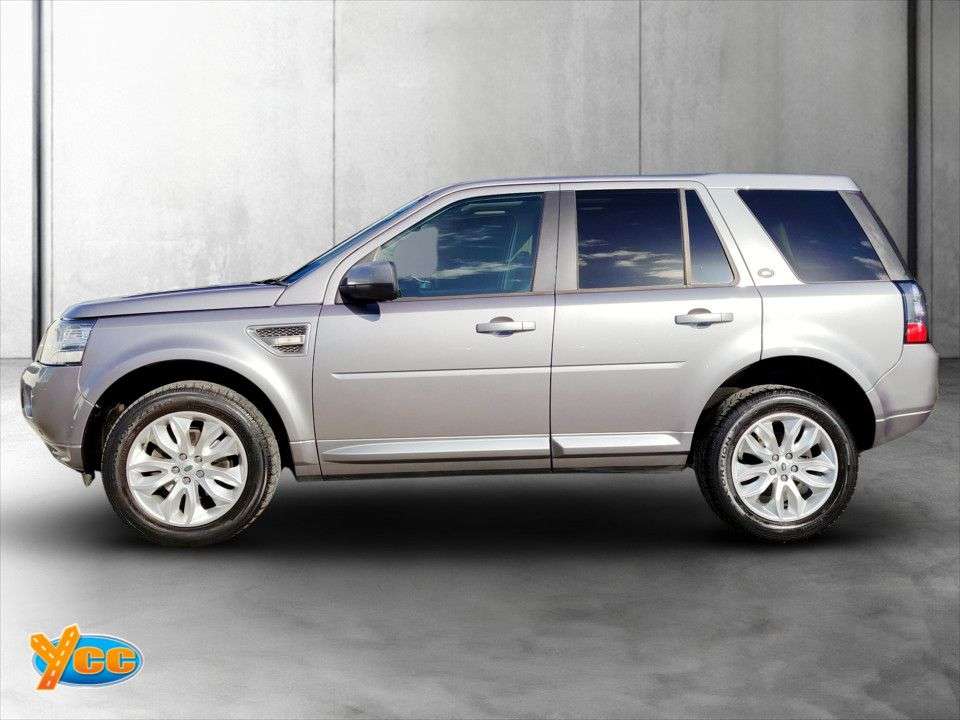 A 2014 LAND ROVER FREELANDER 2 2.2 SD4 HSE SUV 5dr Diesel CommandShift 4WD Euro 5 (190 ps) 6 STAMP FULL SE A 2014 LAND ROVER FREELANDER 2 2.2 SD4 HSE SUV 5dr Diesel CommandShift 4WD Euro 5 (190 ps) 6 STAMP FULL SE