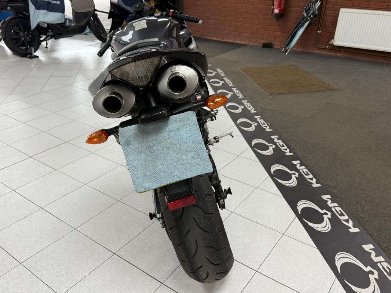 2004 YAMAHA R1 2004 YAMAHA R1