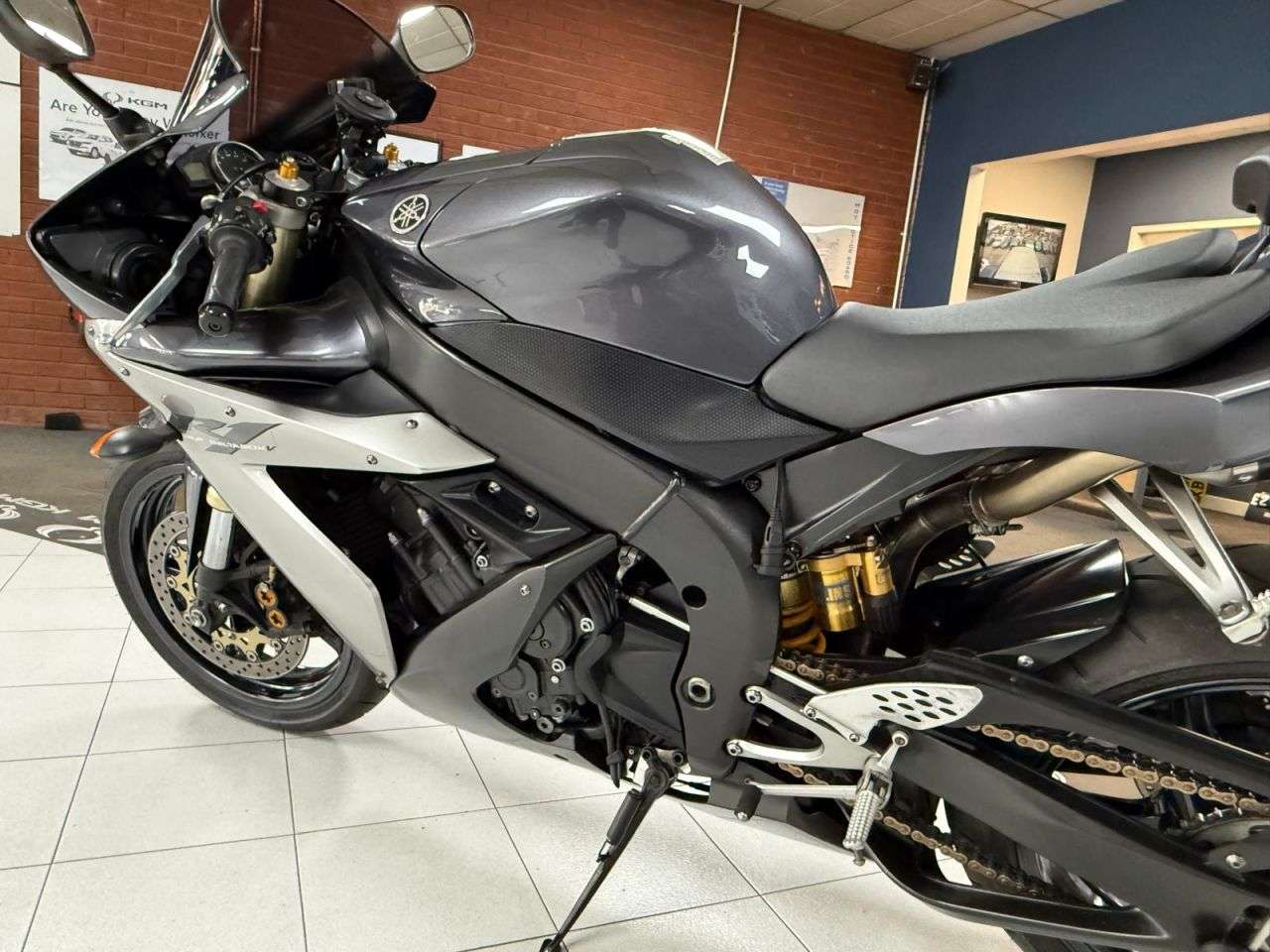 2004 YAMAHA R1 2004 YAMAHA R1