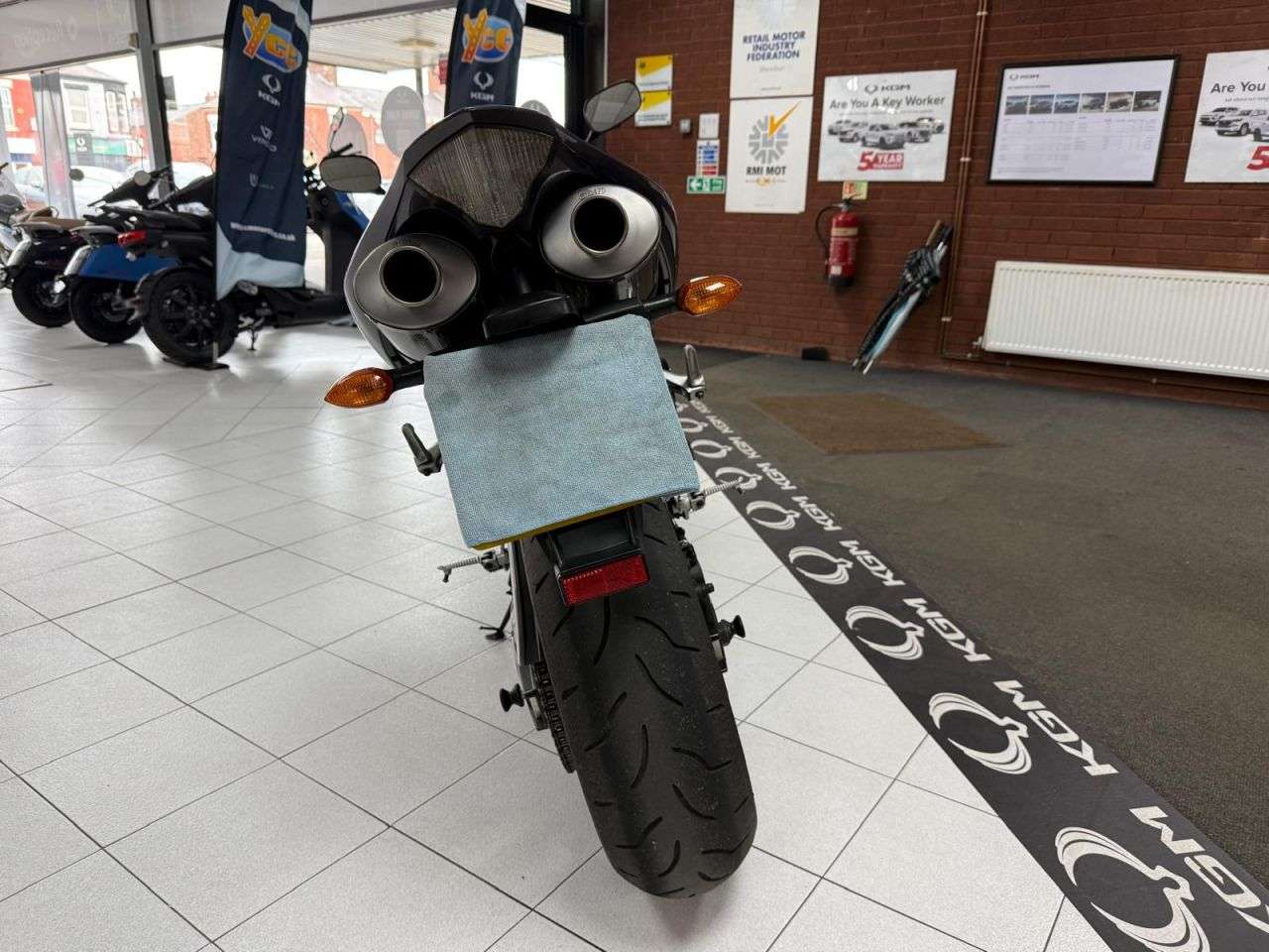 2004 YAMAHA R1 2004 YAMAHA R1