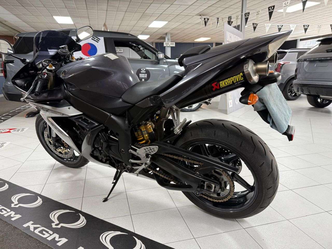 2004 YAMAHA R1 2004 YAMAHA R1