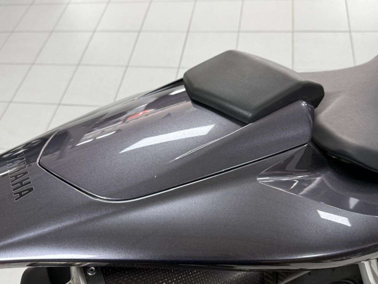 2004 YAMAHA R1 2004 YAMAHA R1