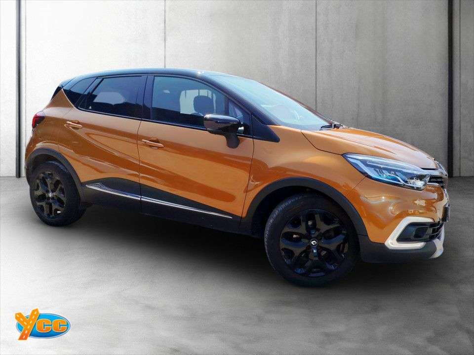A 2017 RENAULT CAPTUR 1.5 dCi ENERGY Dynamique S Nav SUV 5dr Diesel Manual Euro 6 (s/s) (90 ps) 8 A 2017 RENAULT CAPTUR 1.5 dCi ENERGY Dynamique S Nav SUV 5dr Diesel Manual Euro 6 (s/s) (90 ps) 8