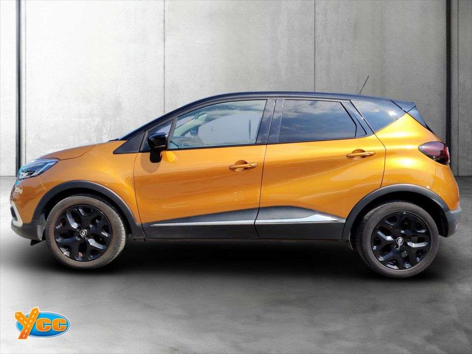 A 2017 RENAULT CAPTUR 1.5 dCi ENERGY Dynamique S Nav SUV 5dr Diesel Manual Euro 6 (s/s) (90 ps) 8 A 2017 RENAULT CAPTUR 1.5 dCi ENERGY Dynamique S Nav SUV 5dr Diesel Manual Euro 6 (s/s) (90 ps) 8