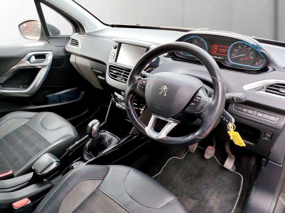 2017 PEUGEOT 2008 2017 PEUGEOT 2008