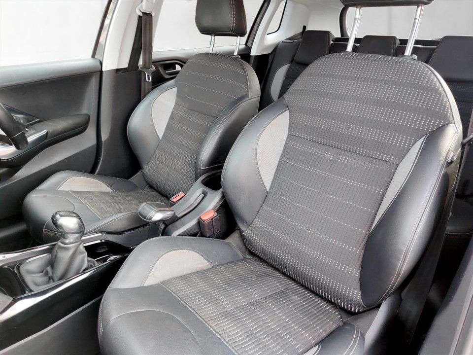 2017 PEUGEOT 2008 2017 PEUGEOT 2008