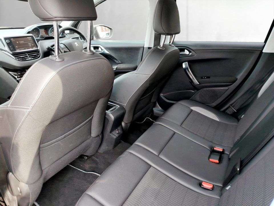 2017 PEUGEOT 2008 2017 PEUGEOT 2008