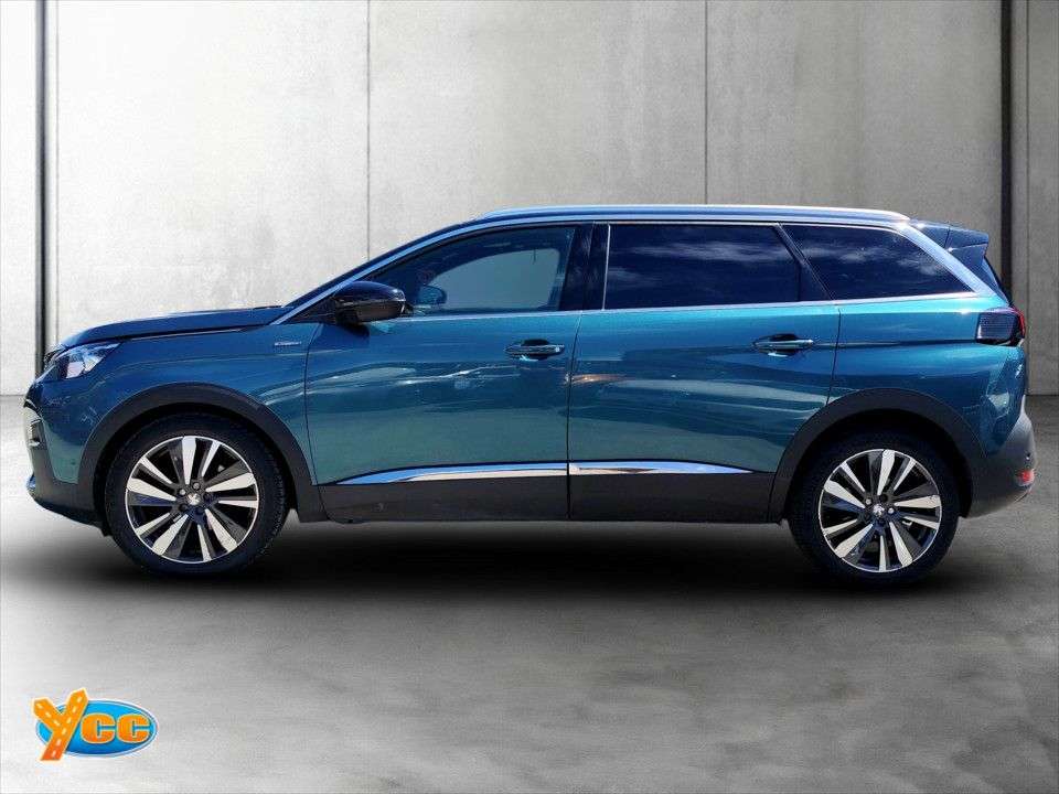 A 2019 PEUGEOT 5008 1.5 BlueHDi GT Line Premium SUV 5dr Diesel Manual Euro 6 (s/s) (130 ps) 5 S A 2019 PEUGEOT 5008 1.5 BlueHDi GT Line Premium SUV 5dr Diesel Manual Euro 6 (s/s) (130 ps) 5 S