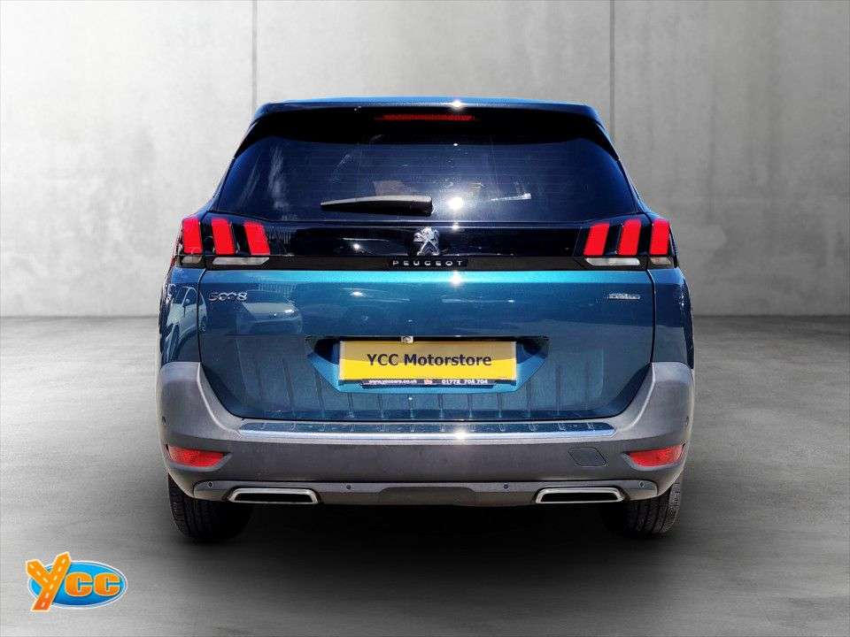 2019 PEUGEOT 5008 2019 PEUGEOT 5008