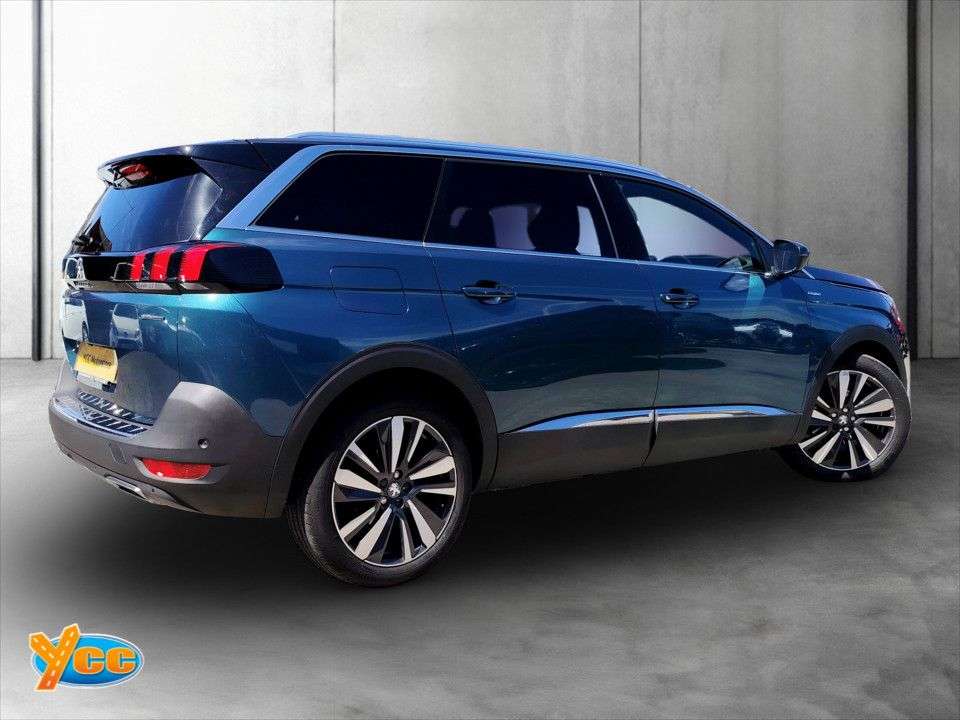 2019 PEUGEOT 5008 2019 PEUGEOT 5008