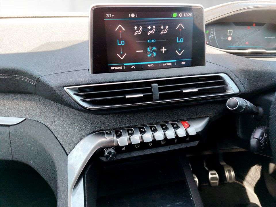 2019 PEUGEOT 5008 2019 PEUGEOT 5008