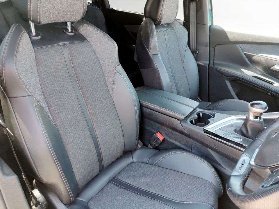 2019 PEUGEOT 5008 2019 PEUGEOT 5008