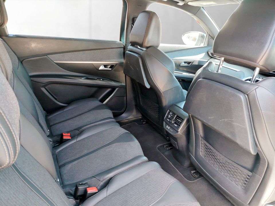 2019 PEUGEOT 5008 2019 PEUGEOT 5008