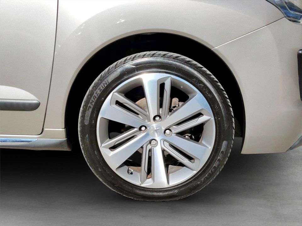 2017 PEUGEOT 3008 2017 PEUGEOT 3008
