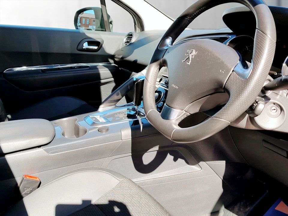 2017 PEUGEOT 3008 2017 PEUGEOT 3008