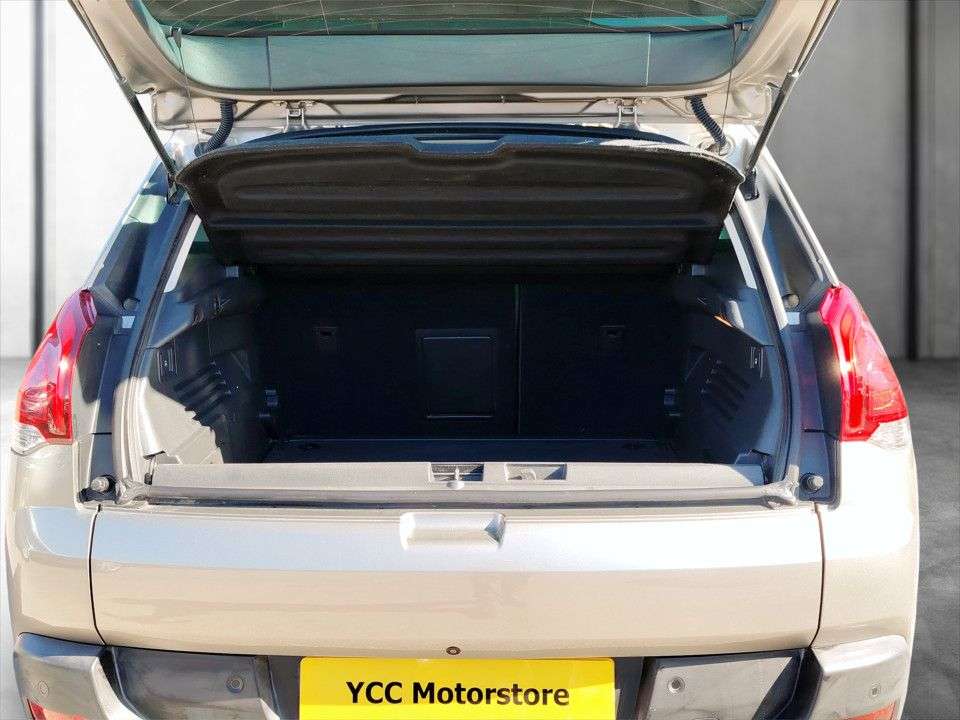 2017 PEUGEOT 3008 2017 PEUGEOT 3008