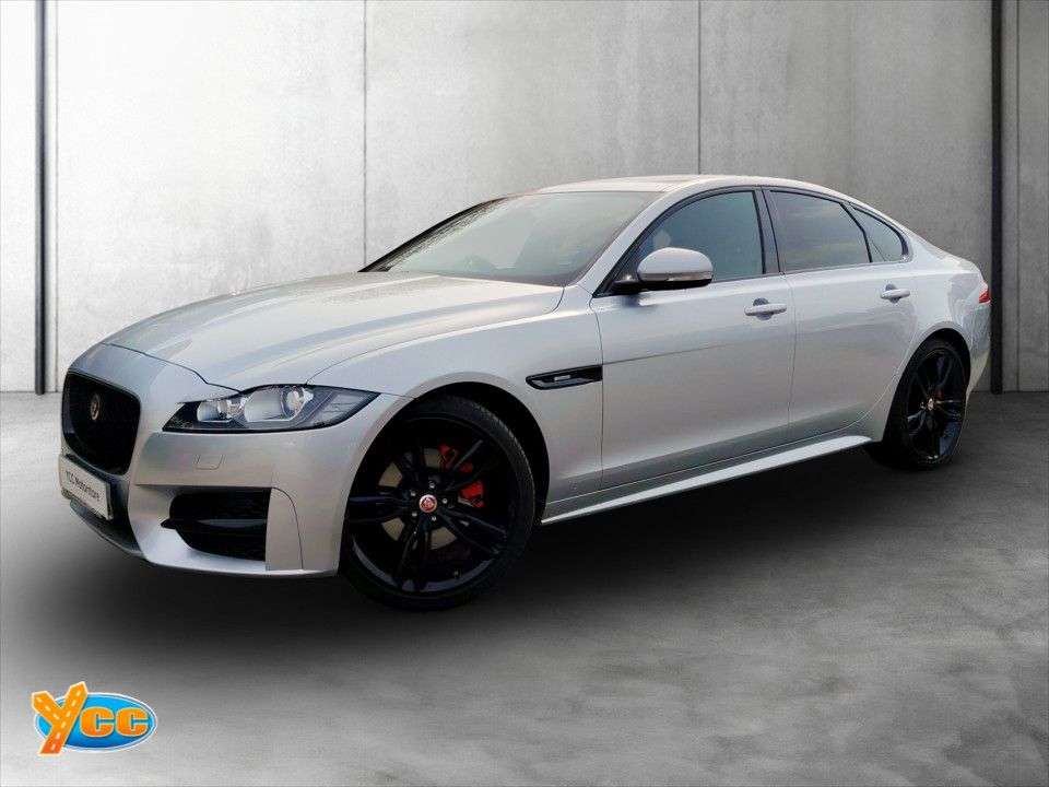 A 2018 JAGUAR XF 2.0d R-Sport Saloon 4dr Diesel Auto Euro 6 (s/s) (240 ps) 5 STAMP JAGUAR SE A 2018 JAGUAR XF 2.0d R-Sport Saloon 4dr Diesel Auto Euro 6 (s/s) (240 ps) 5 STAMP JAGUAR SE