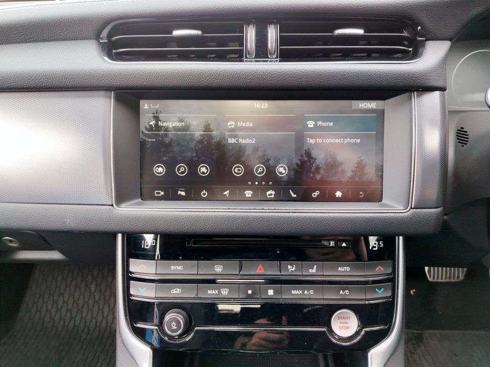 2018 JAGUAR XF 2018 JAGUAR XF