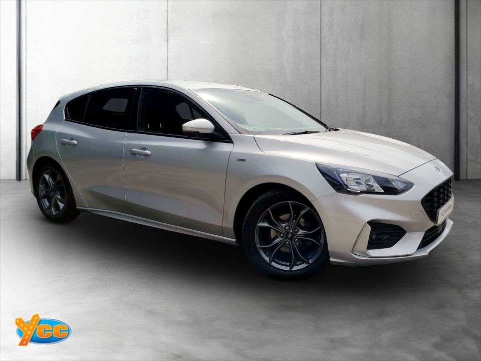 A 2021 FORD FOCUS 1.0T EcoBoost MHEV ST-Line Edition Hatchback 5dr Petrol Manual Euro 6 (s/s) A 2021 FORD FOCUS 1.0T EcoBoost MHEV ST-Line Edition Hatchback 5dr Petrol Manual Euro 6 (s/s)