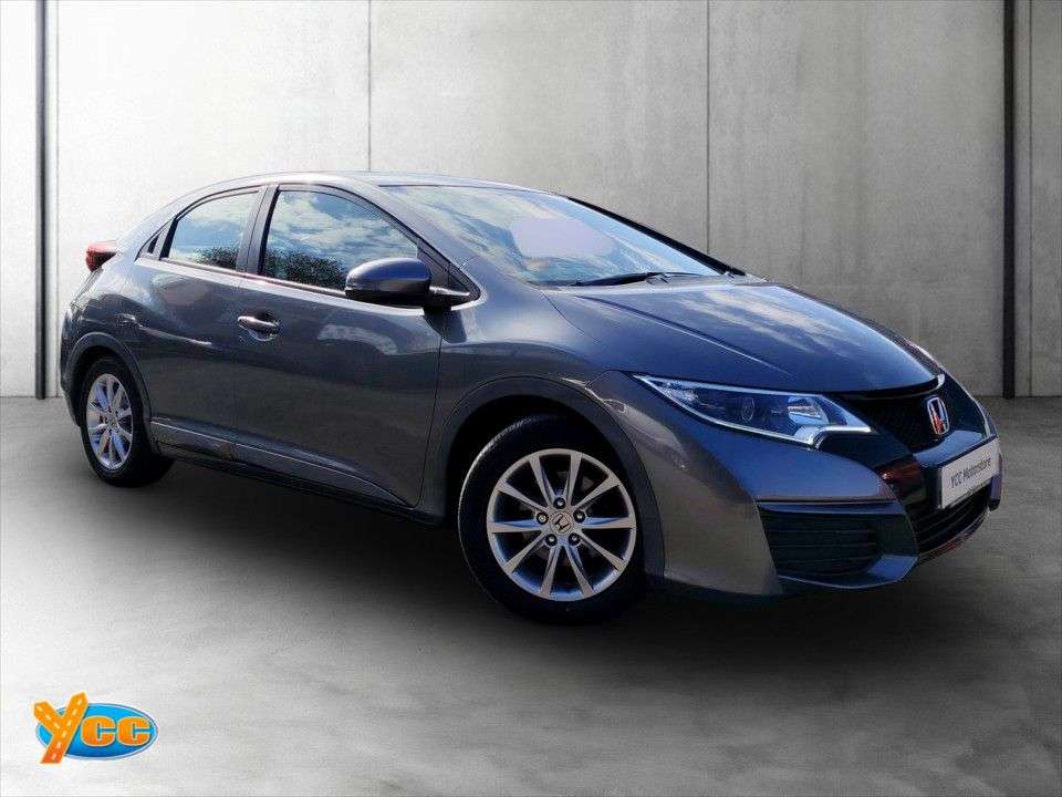 A 2015 HONDA CIVIC 1.8 i-VTEC S Hatchback 5dr Petrol Manual Euro 6 (s/s) (142 ps) 10 STAMP FUL A 2015 HONDA CIVIC 1.8 i-VTEC S Hatchback 5dr Petrol Manual Euro 6 (s/s) (142 ps) 10 STAMP FUL