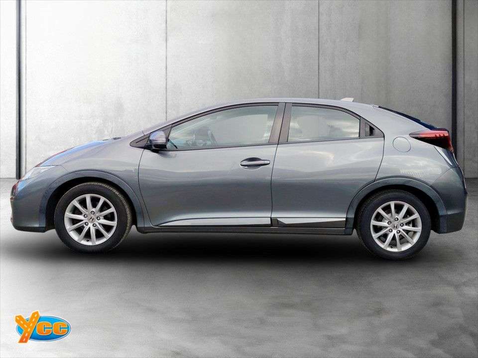 A 2015 HONDA CIVIC 1.8 i-VTEC S Hatchback 5dr Petrol Manual Euro 6 (s/s) (142 ps) 10 STAMP FUL A 2015 HONDA CIVIC 1.8 i-VTEC S Hatchback 5dr Petrol Manual Euro 6 (s/s) (142 ps) 10 STAMP FUL
