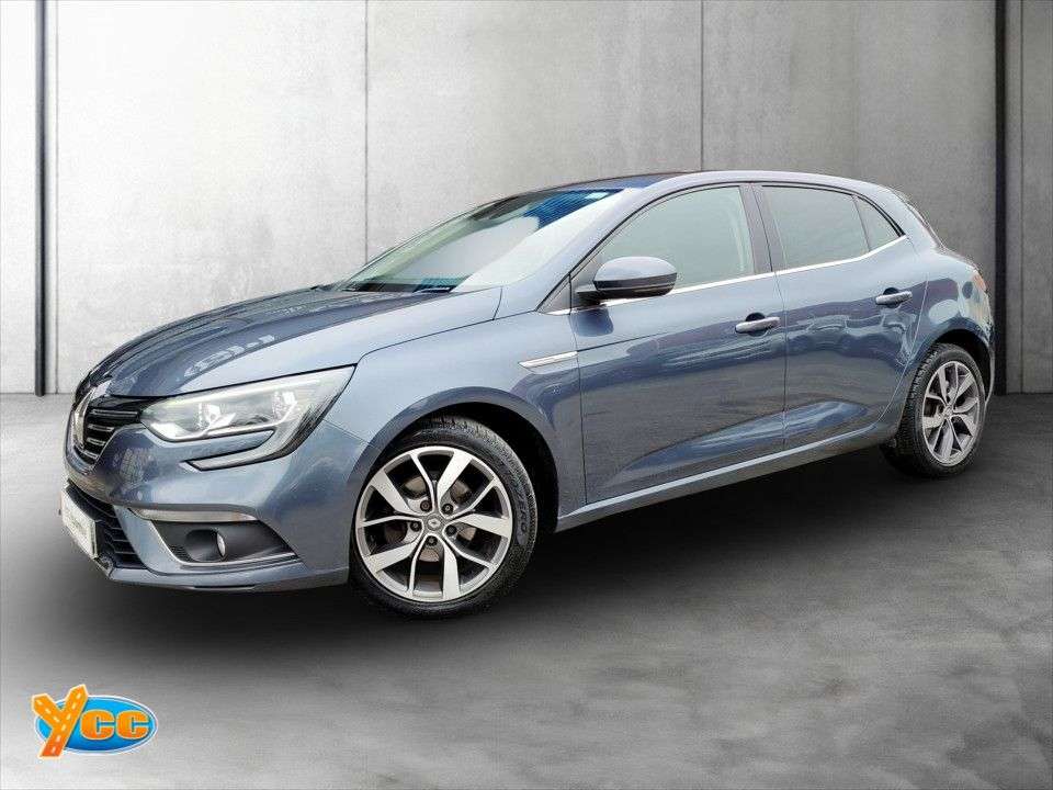 A 2017 RENAULT MEGANE 1.5 dCi Dynamique Nav Hatchback 5dr Diesel Manual Euro 6 (s/s) (110 ps) 5 Y A 2017 RENAULT MEGANE 1.5 dCi Dynamique Nav Hatchback 5dr Diesel Manual Euro 6 (s/s) (110 ps) 5 Y