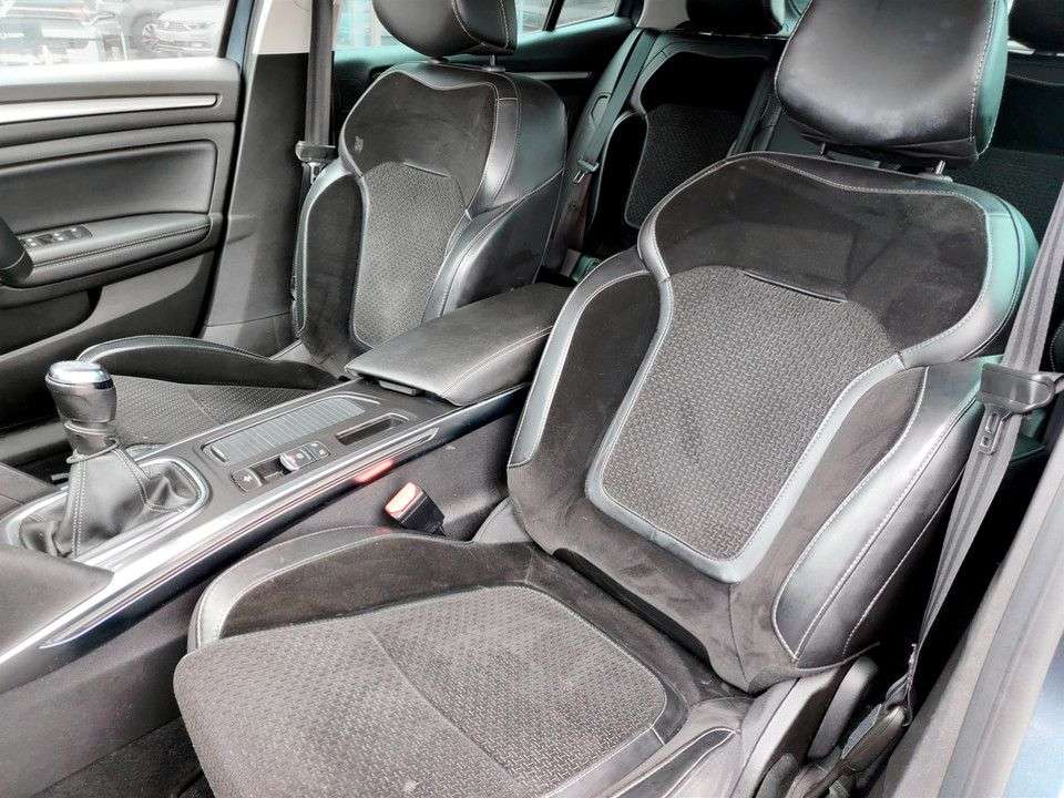 2017 RENAULT MEGANE 2017 RENAULT MEGANE