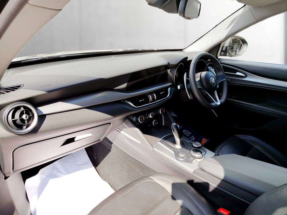 2019 ALFA ROMEO STELVIO 2019 ALFA ROMEO STELVIO