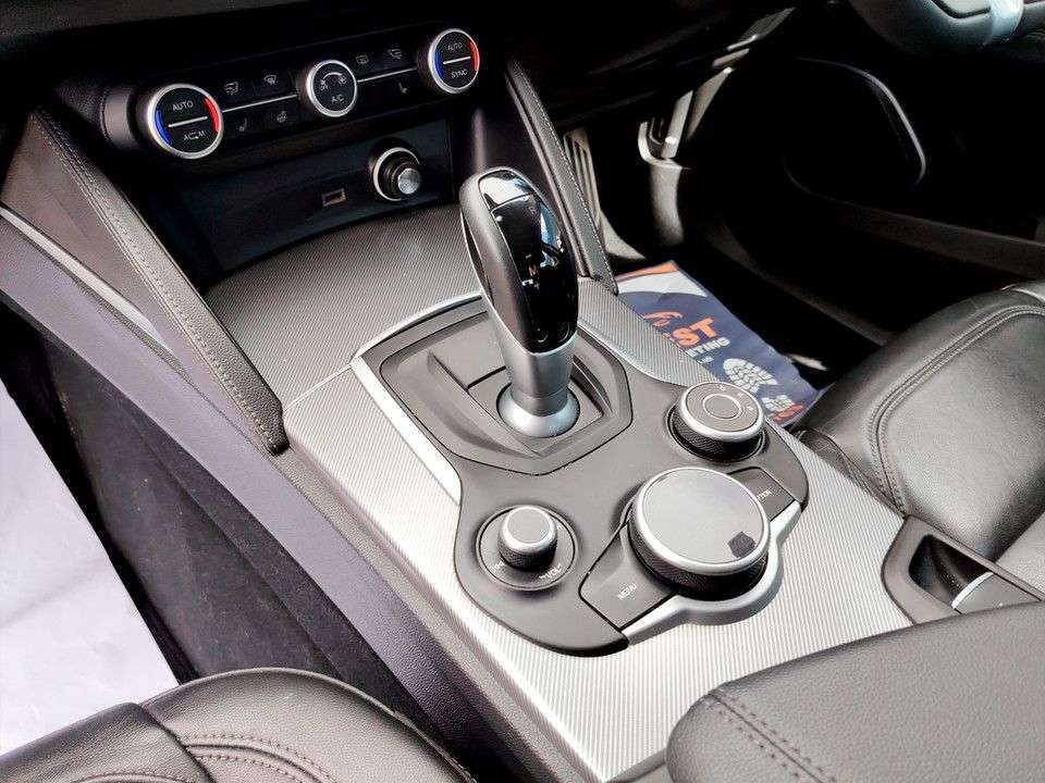 2019 ALFA ROMEO STELVIO 2019 ALFA ROMEO STELVIO