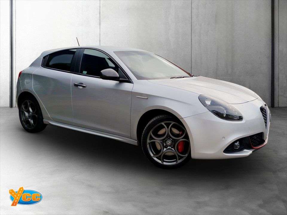 A 2017 ALFA ROMEO GIULIETTA 2.0 JTDM-2 Speciale Hatchback 5dr Diesel TCT Euro 6 (s/s) (175 bhp) 10 STAM A 2017 ALFA ROMEO GIULIETTA 2.0 JTDM-2 Speciale Hatchback 5dr Diesel TCT Euro 6 (s/s) (175 bhp) 10 STAM
