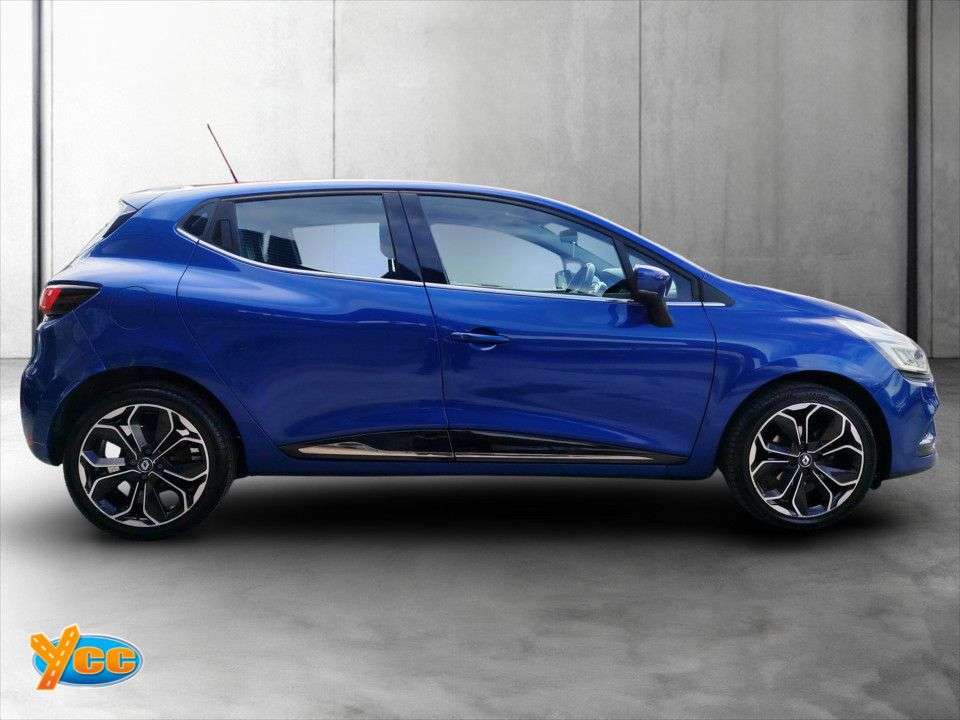 2017 RENAULT CLIO 2017 RENAULT CLIO