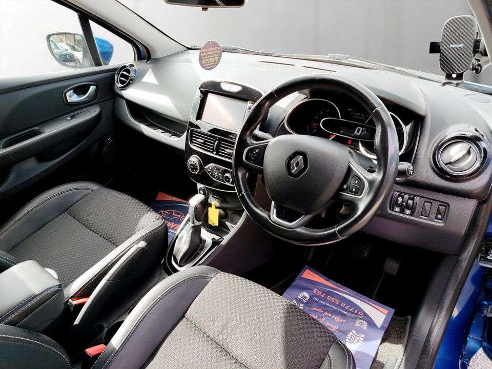 2017 RENAULT CLIO 2017 RENAULT CLIO