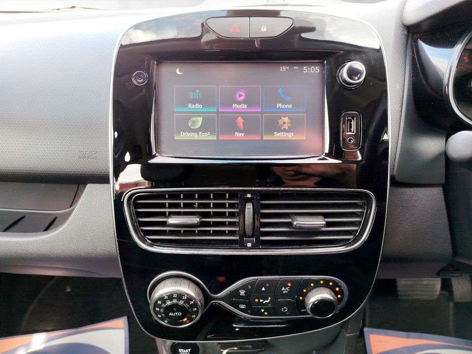 2017 RENAULT CLIO 2017 RENAULT CLIO