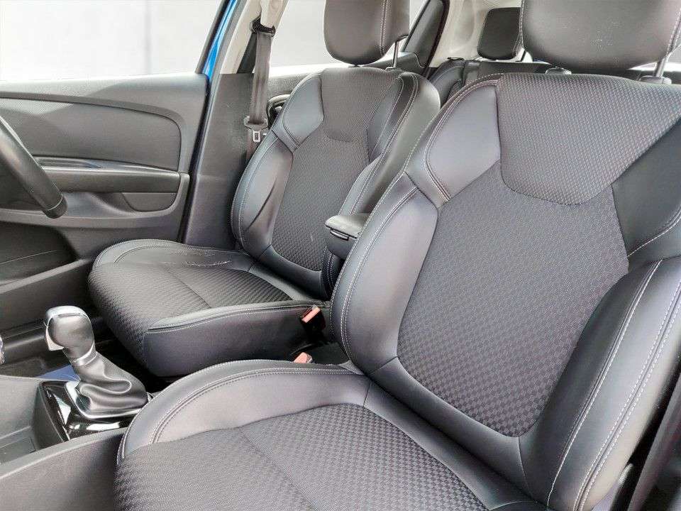 2017 RENAULT CLIO 2017 RENAULT CLIO