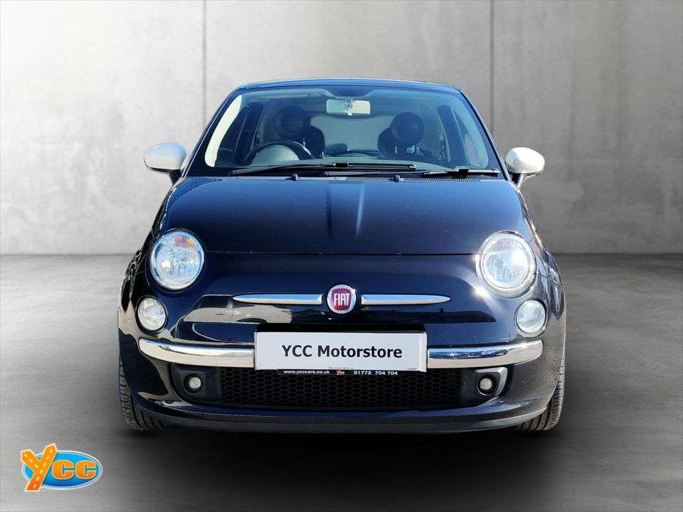 A 2015 FIAT 500 1.2 Ron Arad Edition Hatchback 3dr Petrol Manual Euro 6 (s/s) (69 bhp) 5 ST A 2015 FIAT 500 1.2 Ron Arad Edition Hatchback 3dr Petrol Manual Euro 6 (s/s) (69 bhp) 5 ST