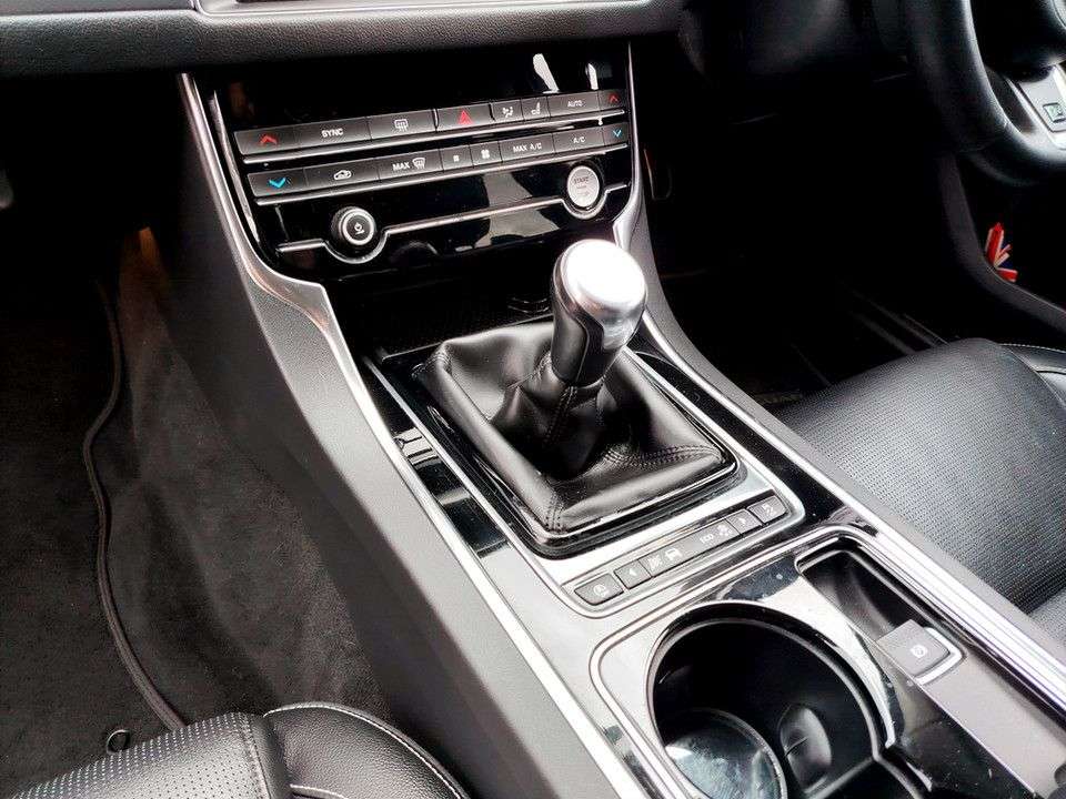 2019 JAGUAR XF 2019 JAGUAR XF