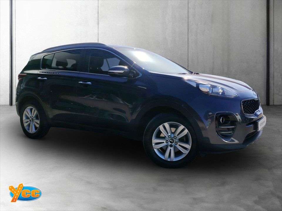 A 2016 KIA SPORTAGE 1.6 GDi 2 SUV 5dr Petrol Manual Euro 6 (s/s) (130 bhp) 9 STAMP FULL DEALER A 2016 KIA SPORTAGE 1.6 GDi 2 SUV 5dr Petrol Manual Euro 6 (s/s) (130 bhp) 9 STAMP FULL DEALER