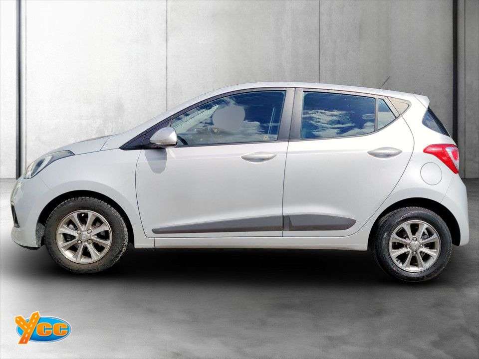 A 2015 HYUNDAI I10 1.0 Premium Hatchback 5dr Petrol Manual Euro 5 (66 ps) JUST ARRIVED CALL FO A 2015 HYUNDAI I10 1.0 Premium Hatchback 5dr Petrol Manual Euro 5 (66 ps) JUST ARRIVED CALL FO