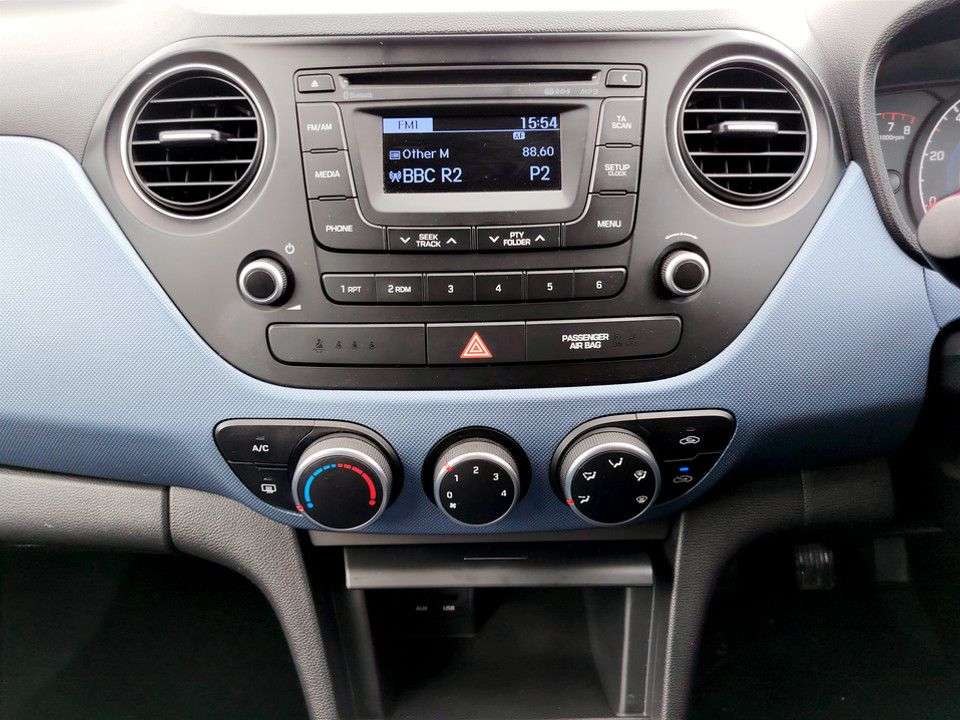 2015 HYUNDAI I10 2015 HYUNDAI I10