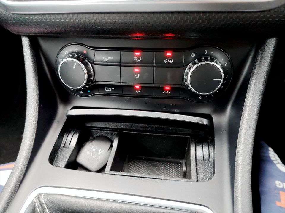 2014 MERCEDES-BENZ A-CLASS 2014 MERCEDES-BENZ A-CLASS