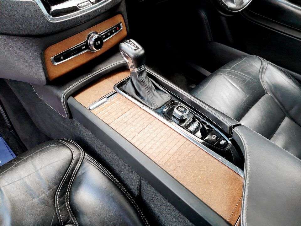 2017 VOLVO XC90 2017 VOLVO XC90