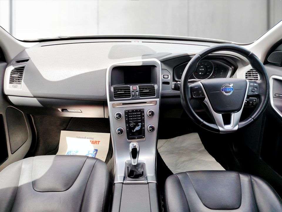 2016 VOLVO XC60 2016 VOLVO XC60